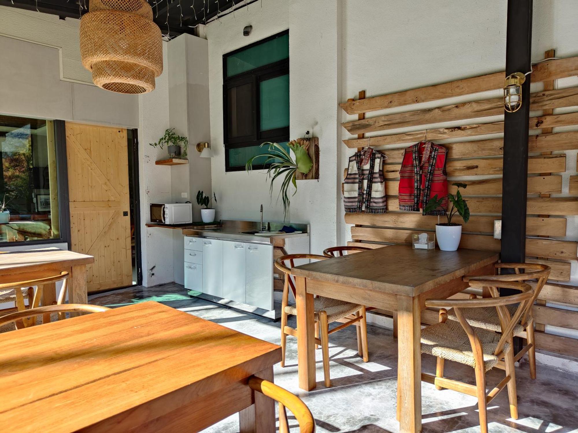 יוצ'י Roaming Cloud Sun Moon Lake B&B מראה חיצוני תמונה